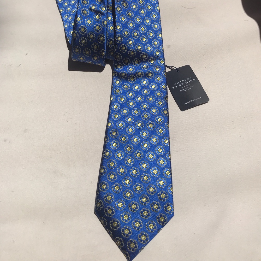 Charles Tyrwhitt New Tie